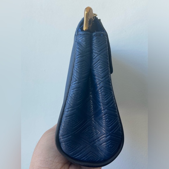 Authentic Salvatore Ferragamo zipper pouch - Picture 4 of 6